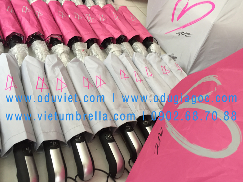 xưởng sản xuất ô dù cầm tay in logo quảng cáo
